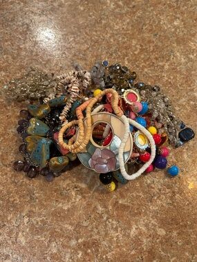 Group Lot Vintage Contemporary Modern Jewelry Accessories Jewelry Pieces Craft
